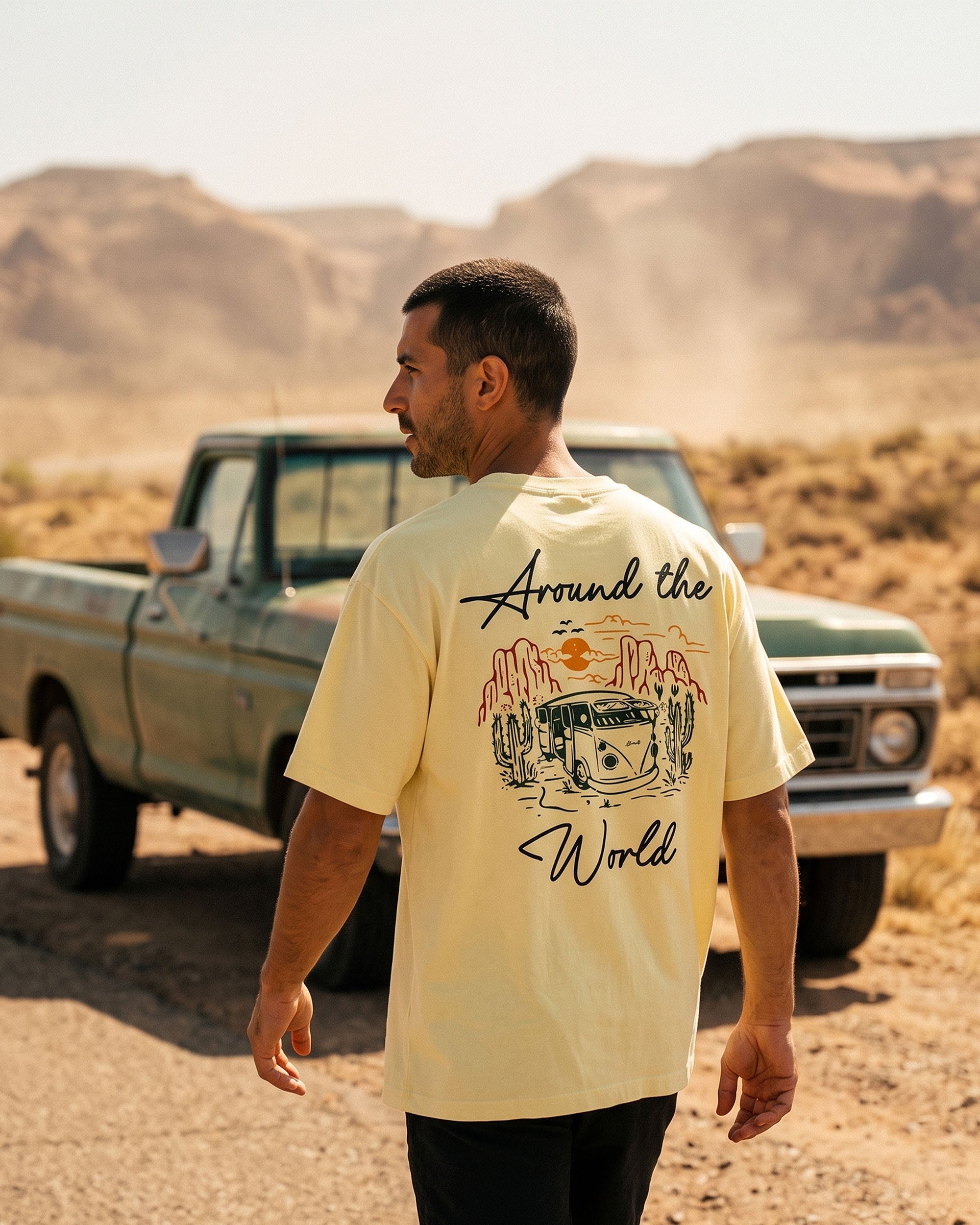 CAMISETA OVERSIZE AROUND THE WORLD